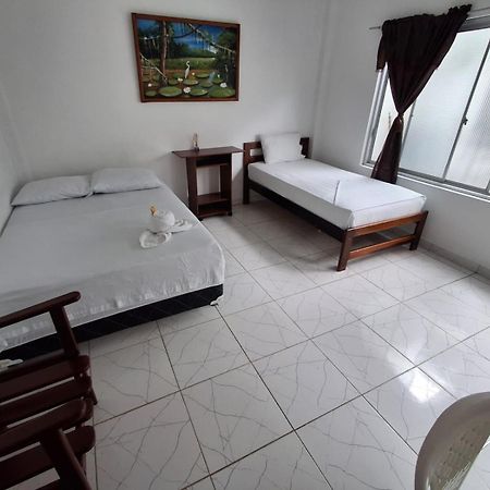 Hotel Heliconias Leticia Exterior photo
