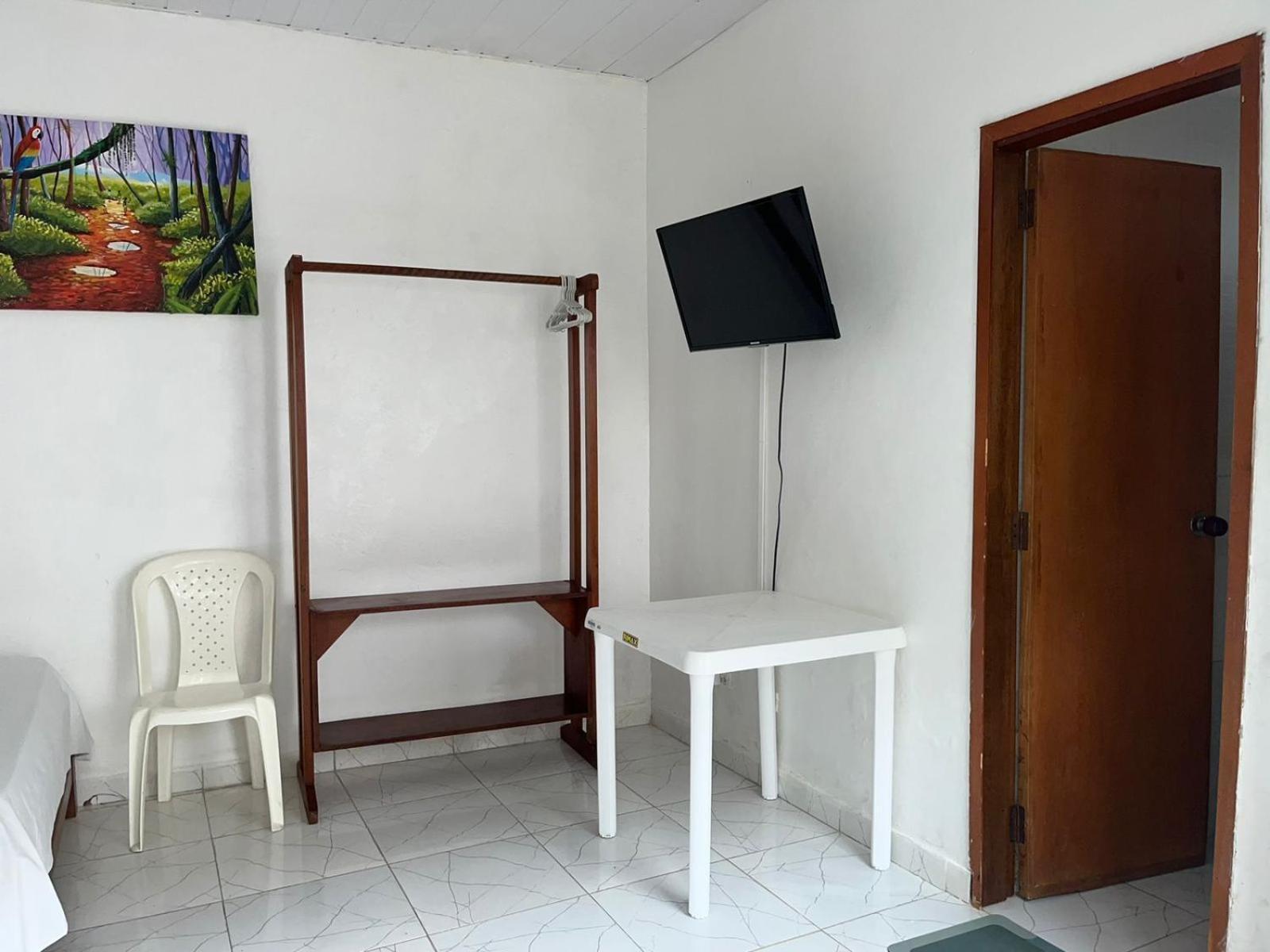 Hotel Heliconias Leticia Exterior photo
