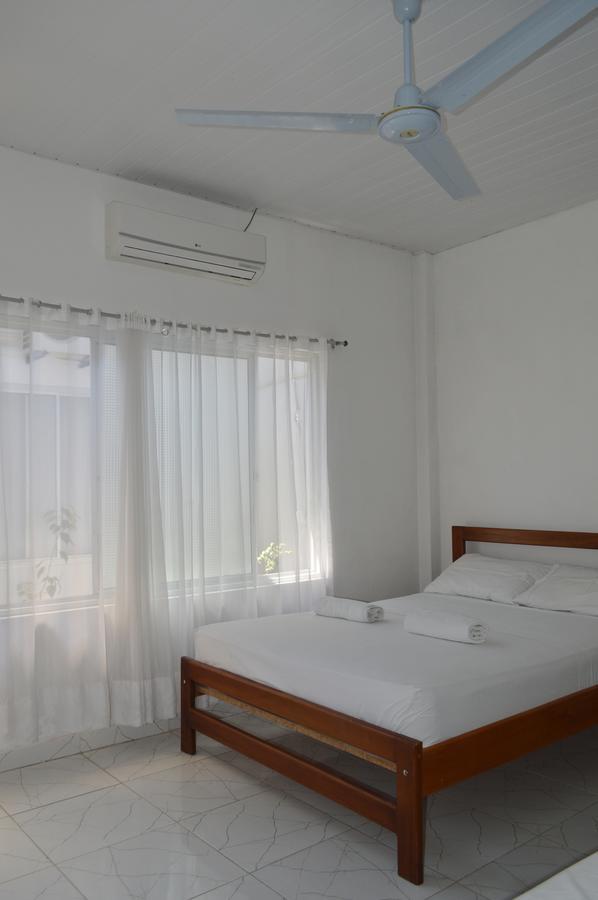 Hotel Heliconias Leticia Exterior photo