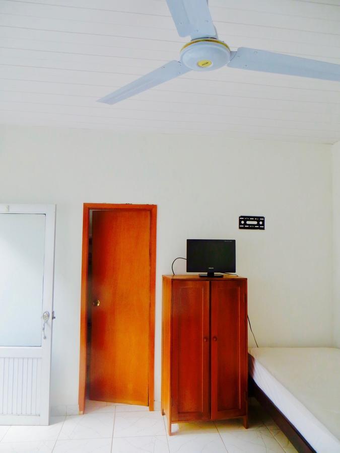 Hotel Heliconias Leticia Exterior photo